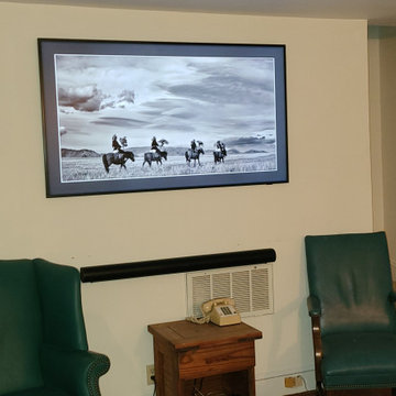 Virginia Upper Brandon Plantation Hunting Lodges - Fireplace TV, Music System