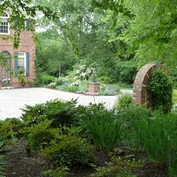 Country Estate Friendly to Birds and Turkeys