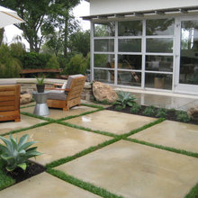 Small outdoor patio floor design