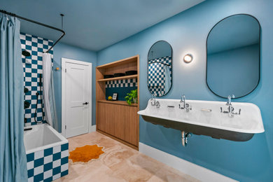 Inspiration for a modern bathroom remodel in Miami