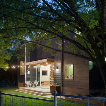 Faye and Walker Architecture: Pine House