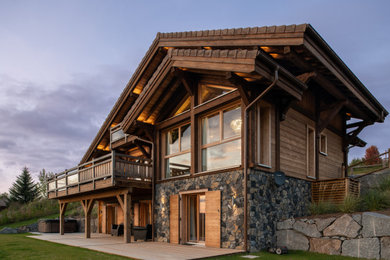 Idées déco pour une façade de maison montagne.