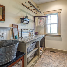128 Jacobs Lane - Mudroom