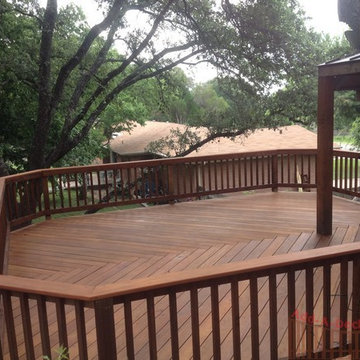 Stained Garapa Hardwood Decking with Cedar Railings