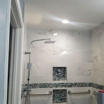 Walk-In shower/ handicap accessible / curb-less shower