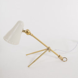 Vik Table Lamp | Off-White - Table Lamps