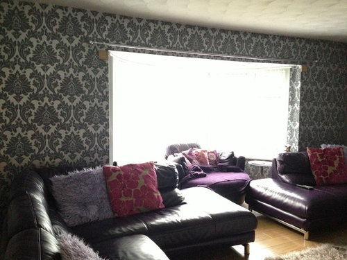 I Have Grey Silver Damask Wallpaper And, What Colour Curtains With Grey Sofa