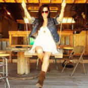 lisette paz's photo