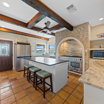 Rustic Creek Retreat: Open Space & Fireside Charm