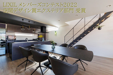 Inspiration for a modern dining room in Kobe.