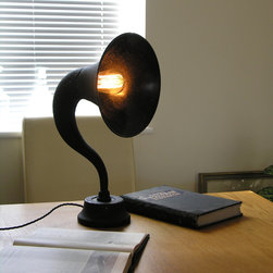 Speakerphone Vintage Light - Table Lamps