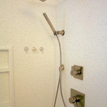 Chan Master Bath