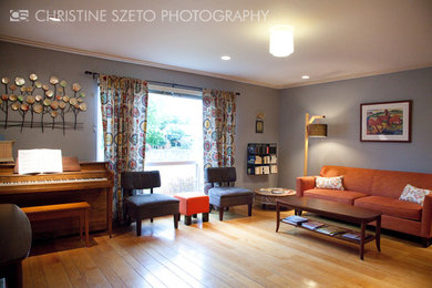 Trendy living room photo in San Francisco