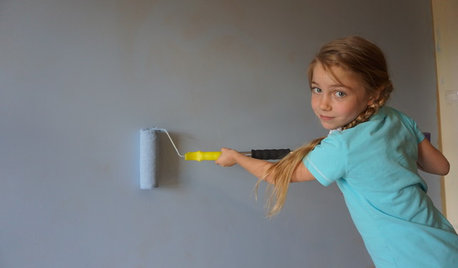 Личный опыт: Как покрасить стену, если у вас четверо детей и одна кошка