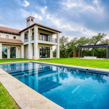 Linear Pool with Faux Negative Edge and Flush Over-sized Spa