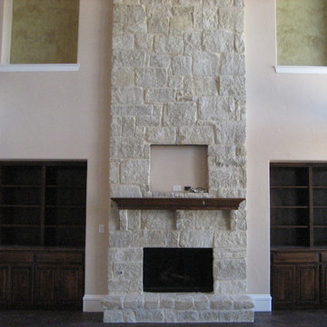 1610 Navarro