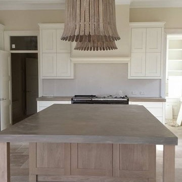 Custom Contemporary Kitchens