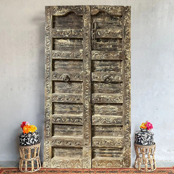 Elevating Home Interiors: Vintage Furniture Pieces that Blend Functionality and