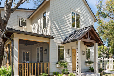 Inspiration for a timeless exterior home remodel in Orlando