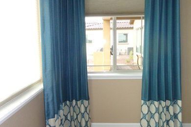 Example of a classic bedroom design in Phoenix