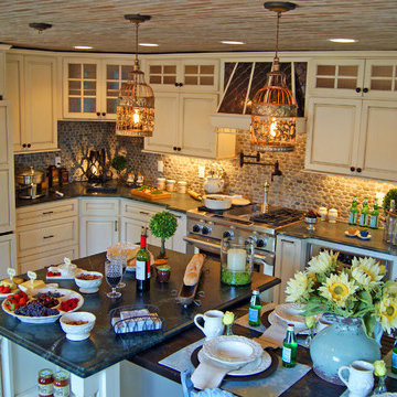 French Country Kitchen/Great Room