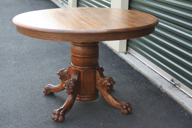 Antique Tigar Oak Round Table