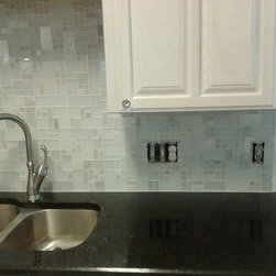 Glass mosaic tile - Kitchen Countertops