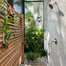 Lisboa outdoor shower