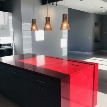 Grey House II (2019)