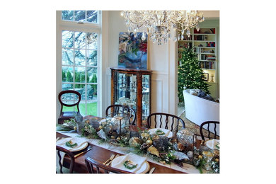 Dining room - contemporary dining room idea in Vancouver