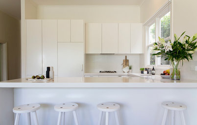 Houzz Tour: From Tired 1980s Décor to an Elegant Family Home