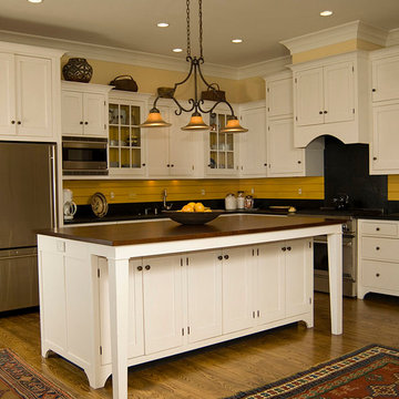 Kentucky White/ Soapstone Kitchen