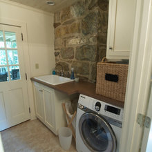 Mud/laundry room