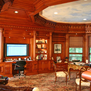 Traditional Home Office