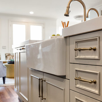 Showplace EVO Savannah Kitchen, in Accessible Beige with Walnut Glaze