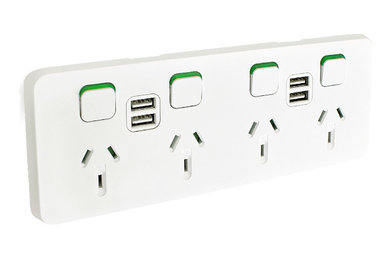 PDL Iconic Quad Socket with Dual USB Chargers