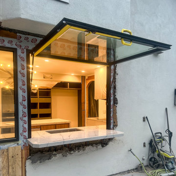ActivWall Gas-Strut Windows
