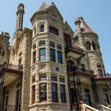 2" Designer Wood Blinds Give Bishop's Palace an Updated Look