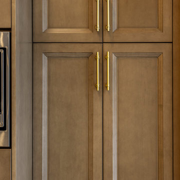 ✨Stunning Kitchen Renovation: Custom Stained Cabinetry with Gold Trim✨