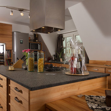 Wildbuchenküche mit Insel