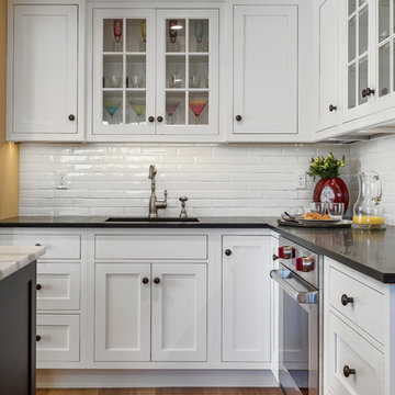 Traditional Farmhouse Kitchen
