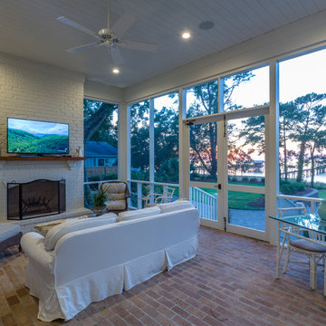 Classic Upscale Waterfront Cottage with Commanding View