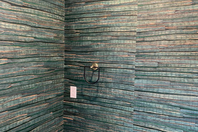 Bathroom photo in Los Angeles