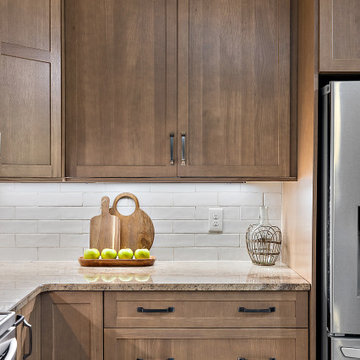 Showplace EVO Frameless Quartersawn White Oak Pendleton SP in Sable