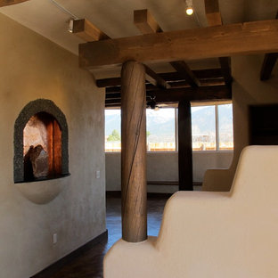 アルバカーキのエクレクティックスタイルのおしゃれな玄関の写真