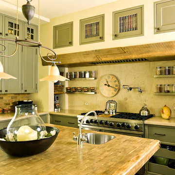 My Houzz: English Cottage Style Graces a Home Bathed in Light