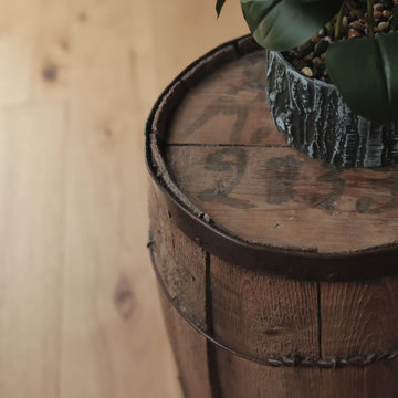 Custom Home | 6" Hickory Natural + 8" White Oak Circular Sawn Natural 1850