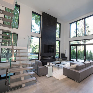 The Lakebreeze // 104 Burnet Street, Oakville