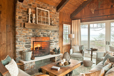 Inspiration for a rustic living room remodel in Columbus