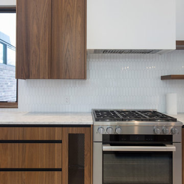 Crescent Heights NW Residence